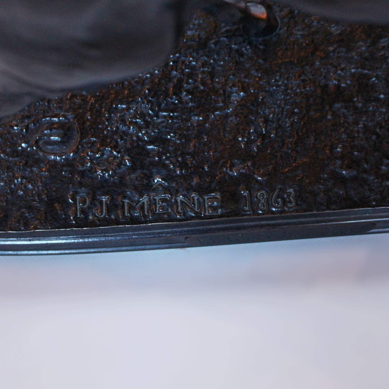 Vainqueur du Derby, a patinated bronze jockey on his horse by Pierre-Jules Mene at Jeroen Markies