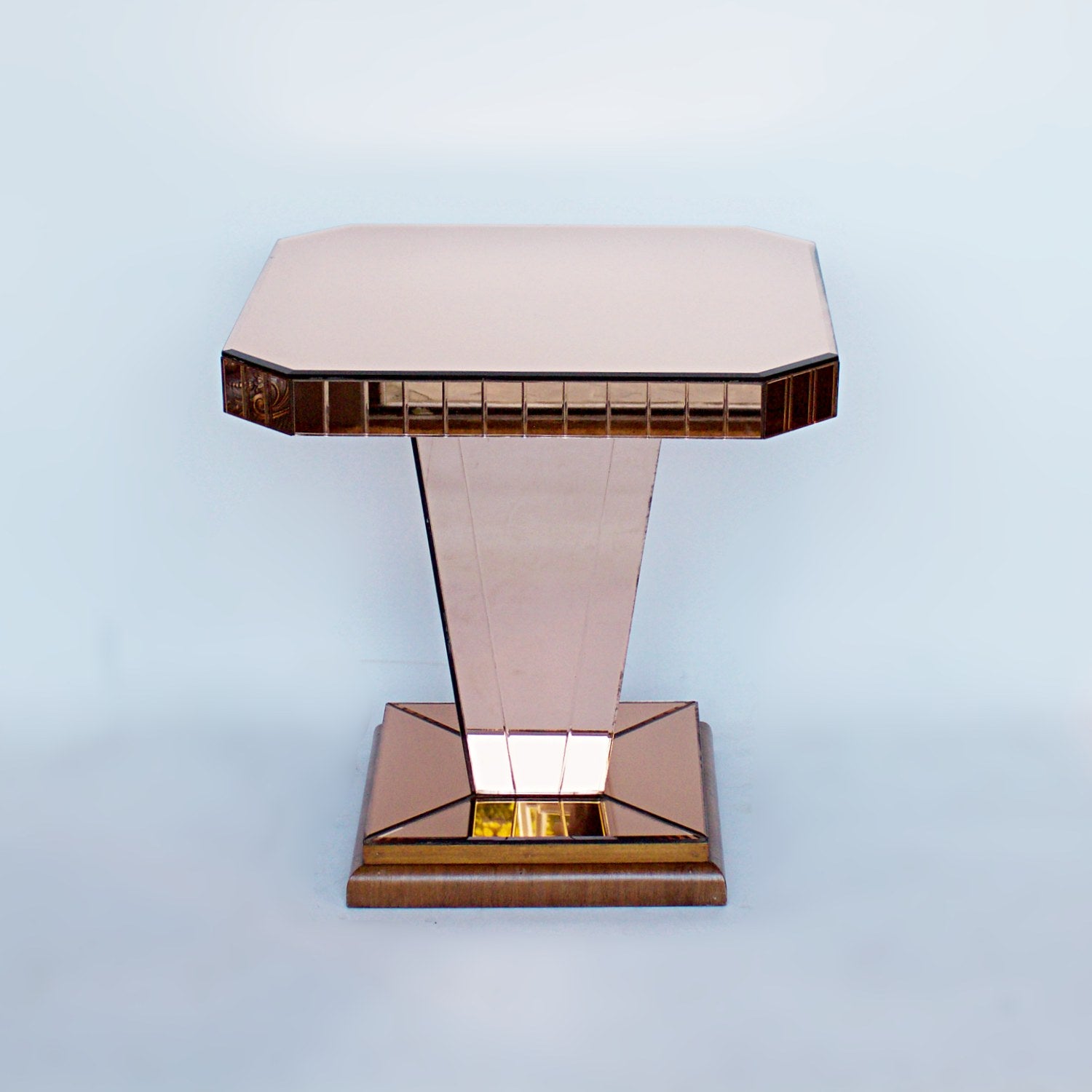 An Art Deco Mirrored Side Table - Art Deco Coffee Tables - Jeroen Markies Art Deco