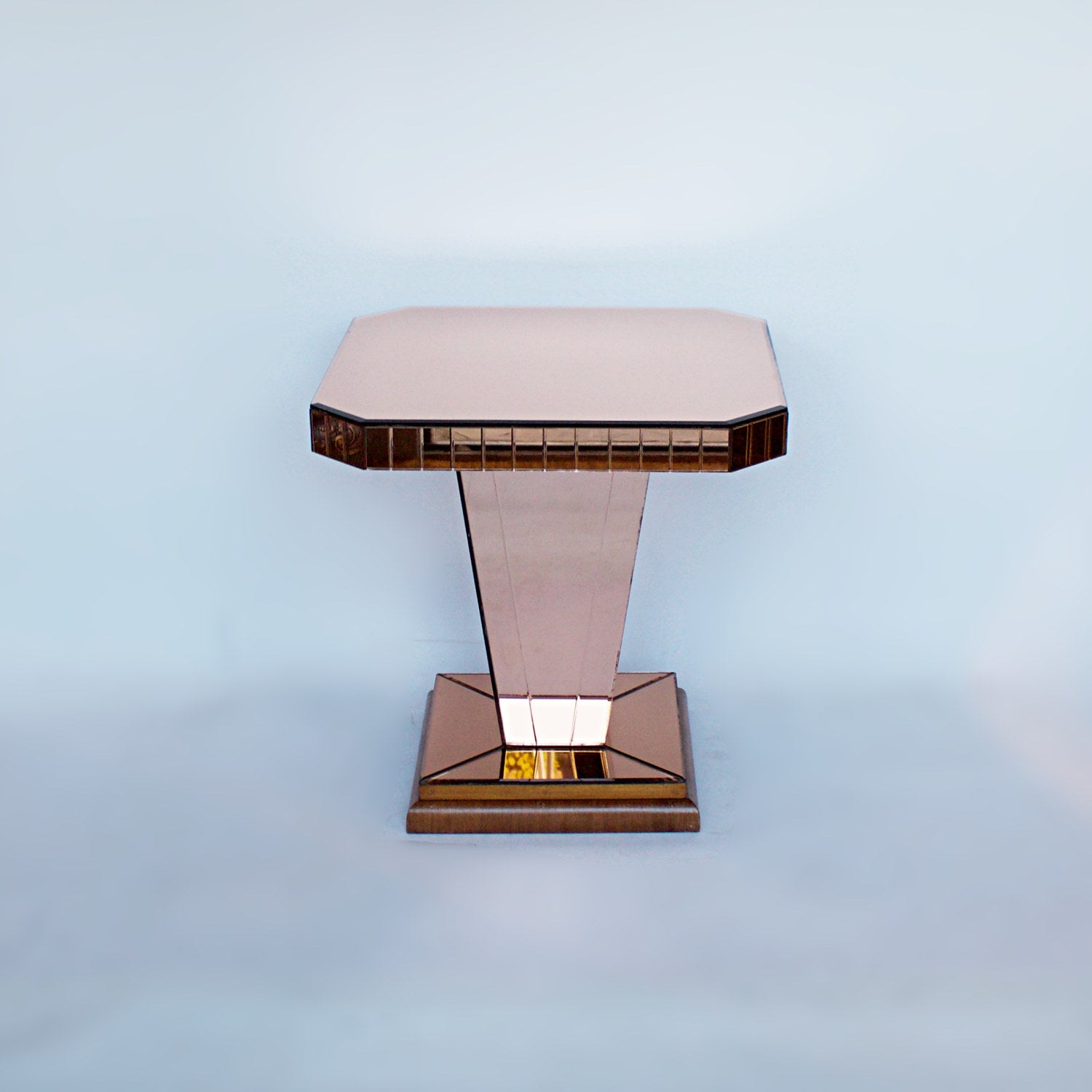 An Art Deco Mirrored Side Table - Art Deco Coffee Tables - Jeroen Markies Art Deco