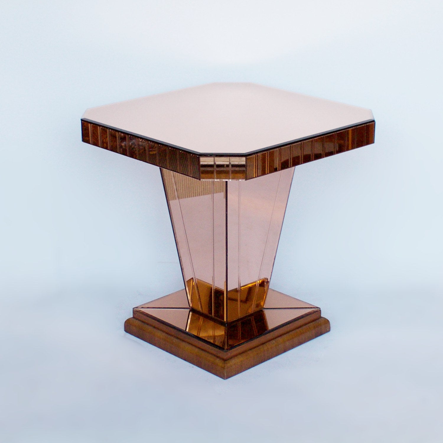 An Art Deco Mirrored Side Table - Art Deco Coffee Tables - Jeroen Markies Art Deco