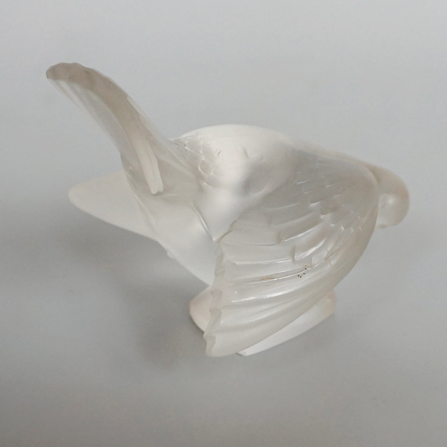 Moineau Coquet - Art Deco Glass Bird Paperweight - René Lalique Glass - Jeroen Markies Art Deco