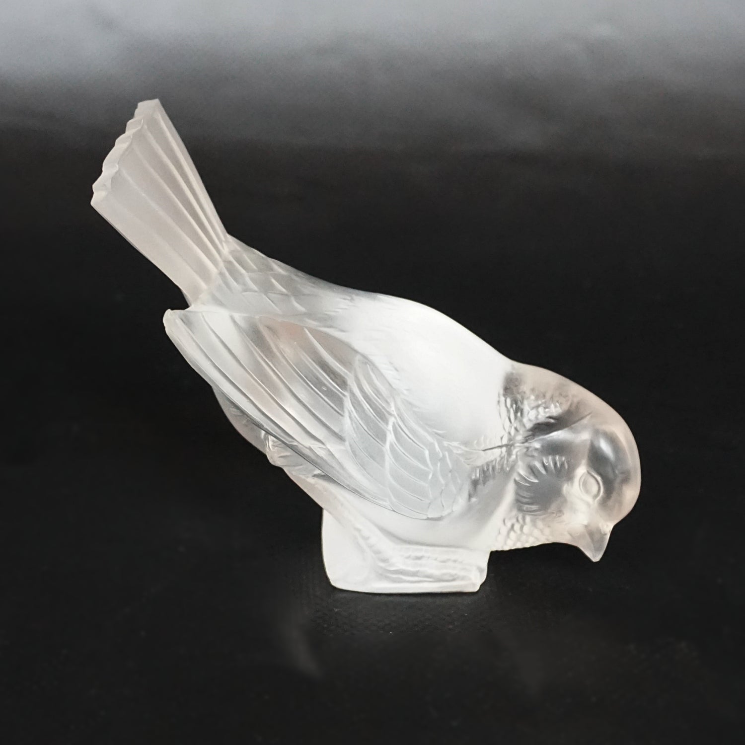 Art Deco Glass Paperweight 'Moineau Hardie' by René Lalique Glass - Jeroen Markies Art Deco