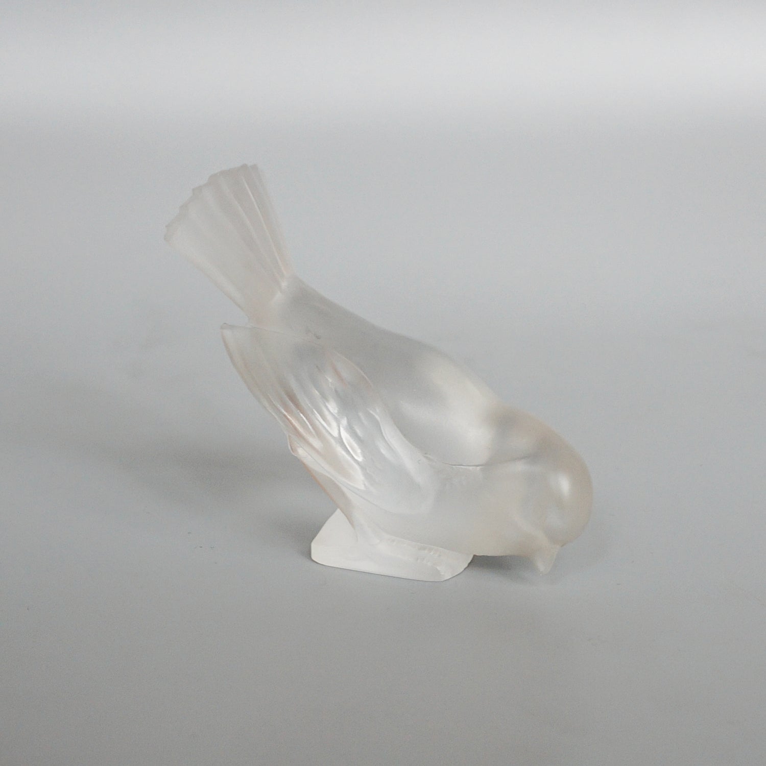 René Lalique Glass Moineau Hardi Art Deco Glass Paperweight - Jeroen Markies Art Deco 