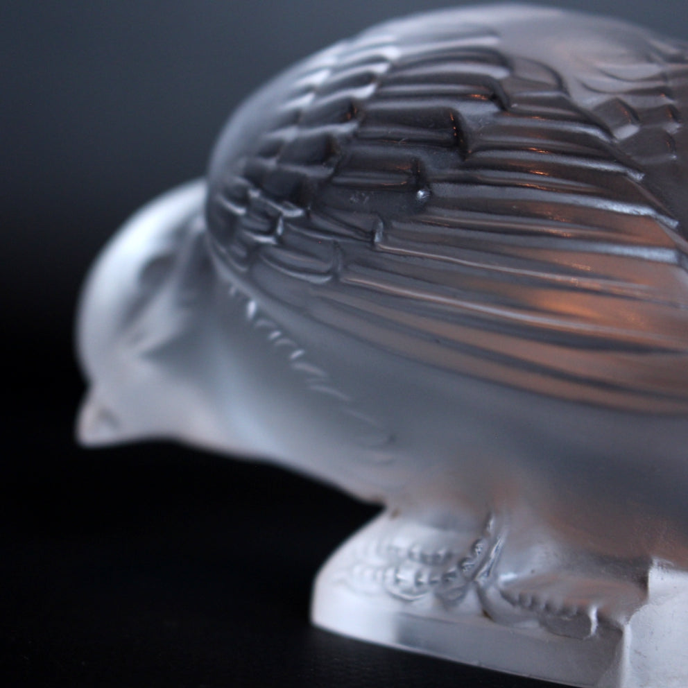 Moineau Hardi Glass Paperweight at Jeroen Markies