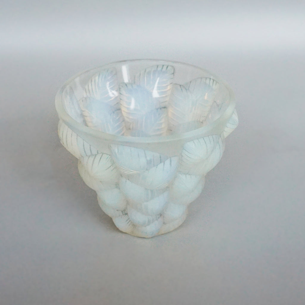 Lalique - Moissac Art Deco Glass Vase - Rene Lalique Glass - Jeroen Markies Art Deco