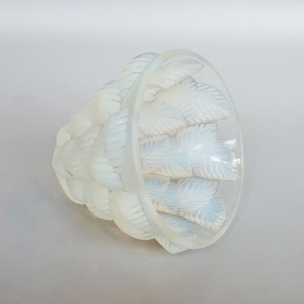 Lalique - Moissac Art Deco Glass Vase - Rene Lalique Glass - Jeroen Markies Art Deco