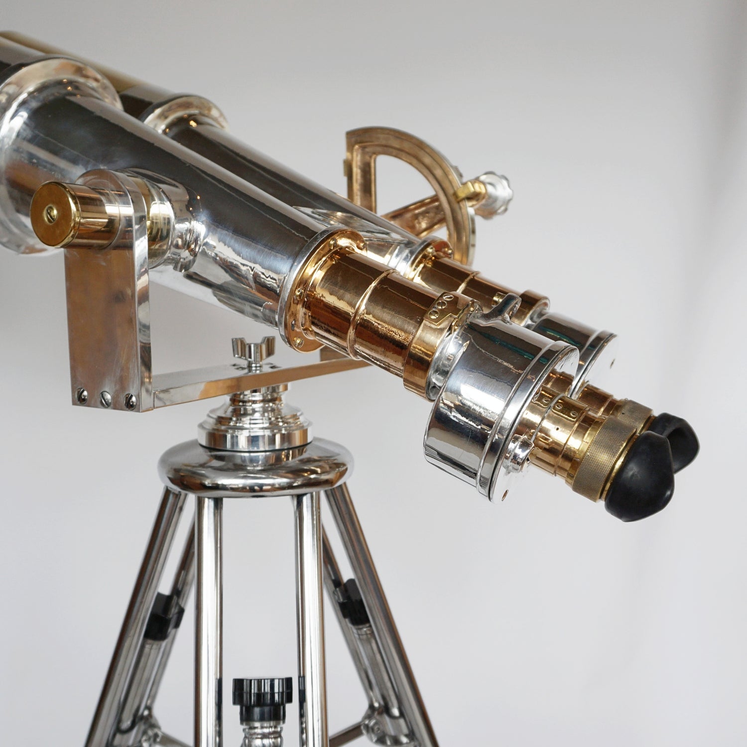 Nikon WWII Naval Binoculars / Marine Binoculars  - Jeroen Markies Art Deco