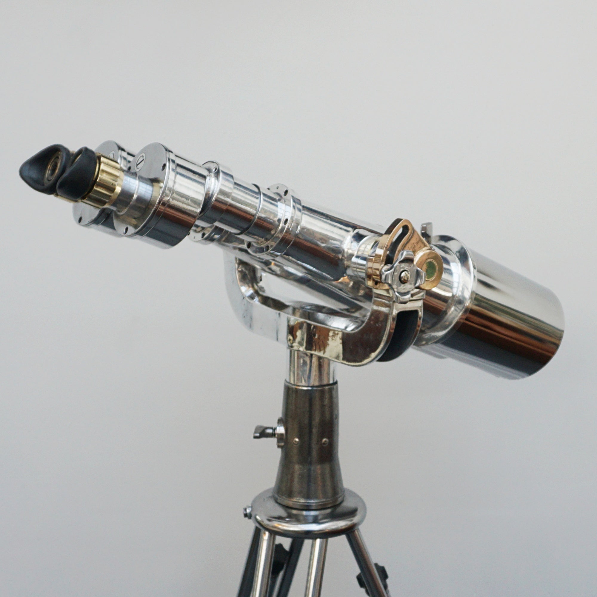 Vintage WW11 Naval/Marine Binoculars on chromed metal tripod - Jeroen Markies Art Deco