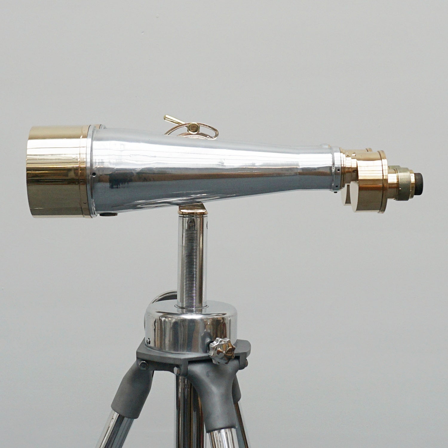 WW11 Japanese Naval/Marine Binoculars by Nikon of Japanese origin - Jeroen Markies Art Deco Antique Vintage Binoculars 