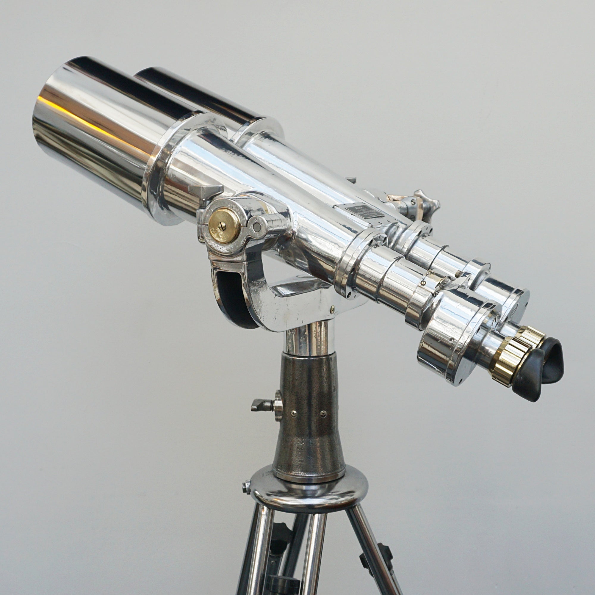 Vintage WW11 Naval/Marine Binoculars on chromed metal tripod - Jeroen Markies Art Deco