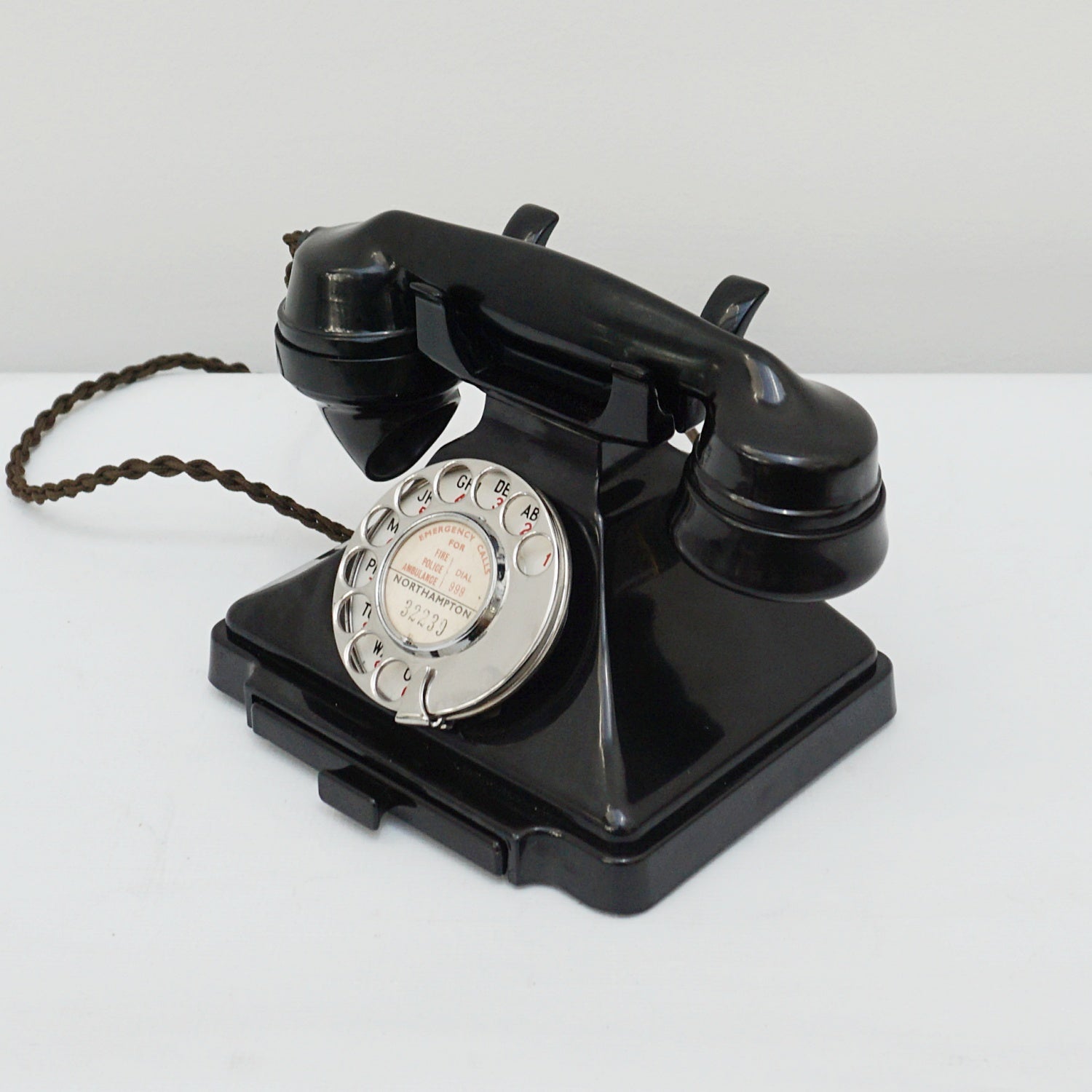 Original GPO Model 232L Black Bakelite Telephone - Jeroen Markies Art Deco