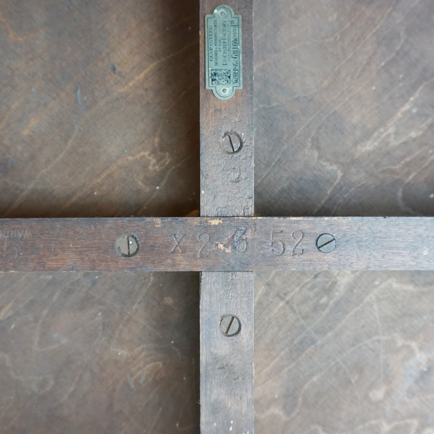 An Art Deco octagonal side table by Waring & Gillow - Jeroen Markies Art Deco