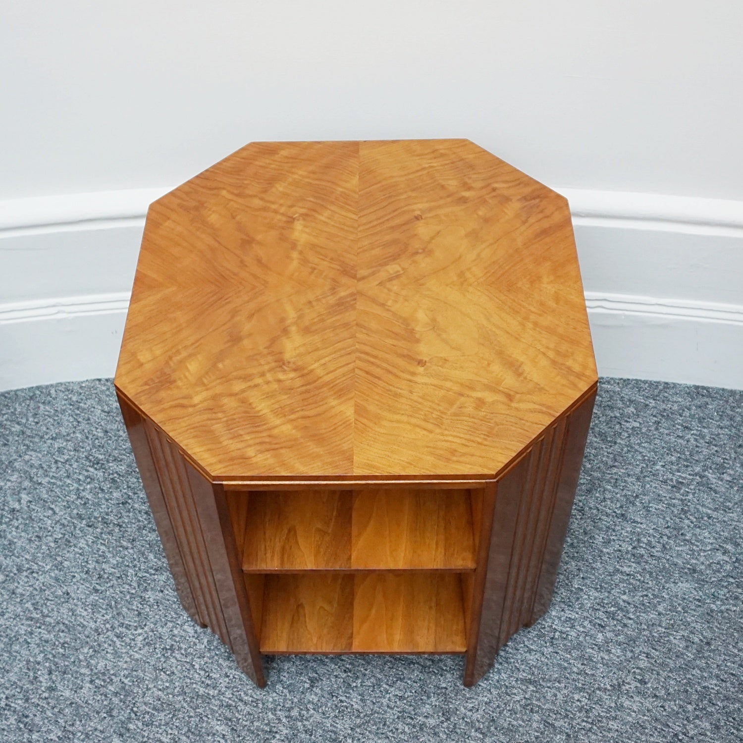 An Art Deco octagonal side table by Waring & Gillow - Jeroen Markies Art Deco