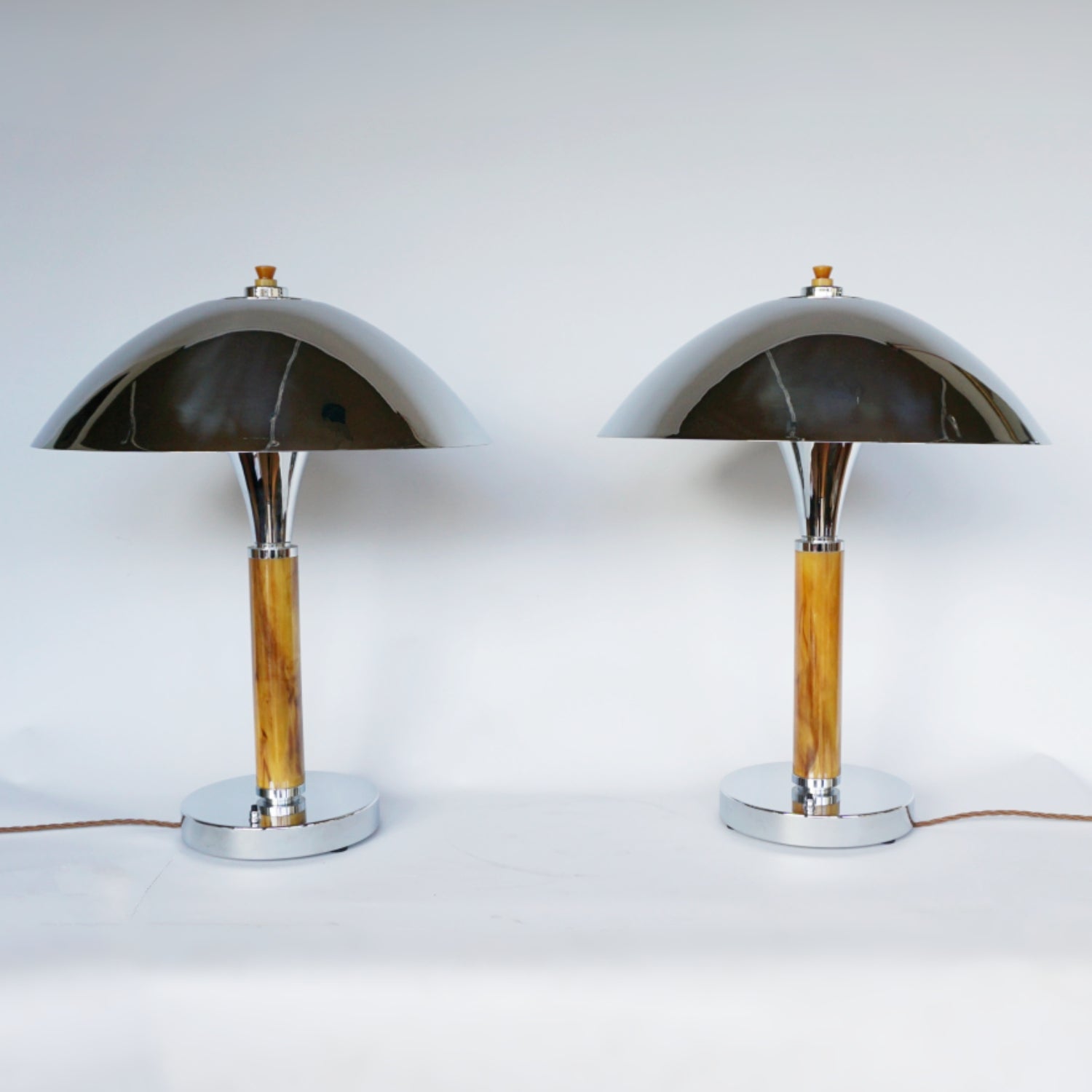 Art Deco Marbled Bakelite and Chromed Metal Table Lamos - Jereon Markies Art Deco