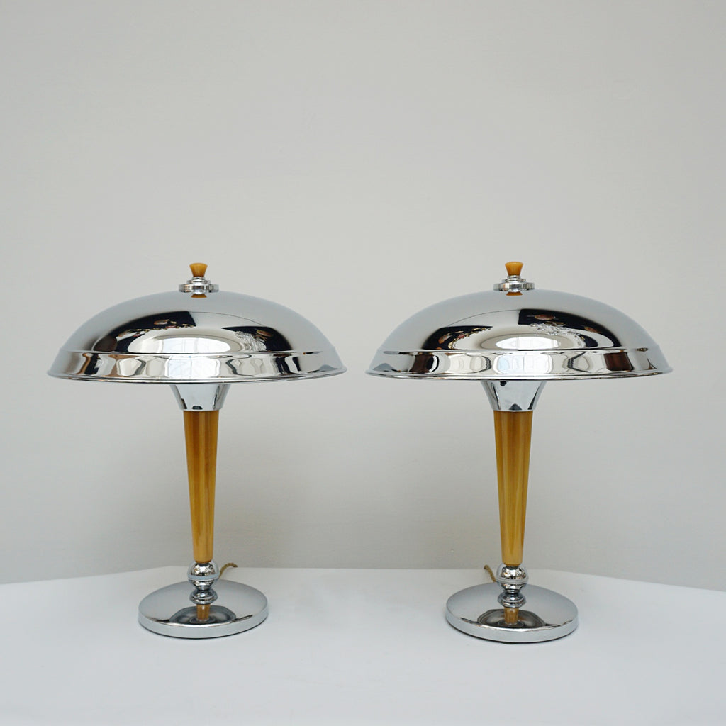 A Pair of Dome Lamps - Fluted Tubes of Marbled Yellow Bakelite Stem - Jeroen Markies Art Deco