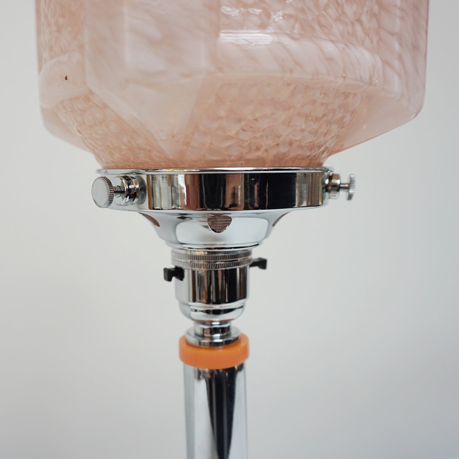 A Pair of Table Lamps - Peach and Pink Bakelite with Pink Glass Shade - Jeroen Markies Art Deco