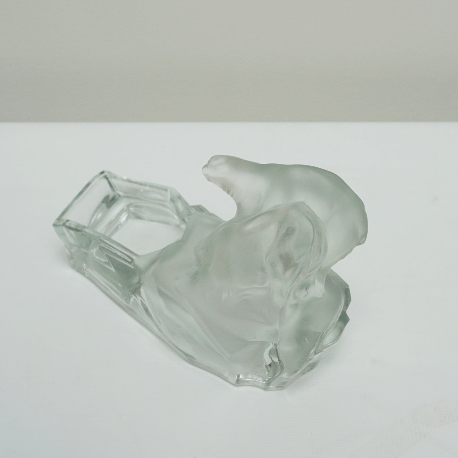 1930's Art Deco Polar Bear Frosted and Clear Glass Ashtray Vintage Ashtray - Jeroen Markies Art Deco
