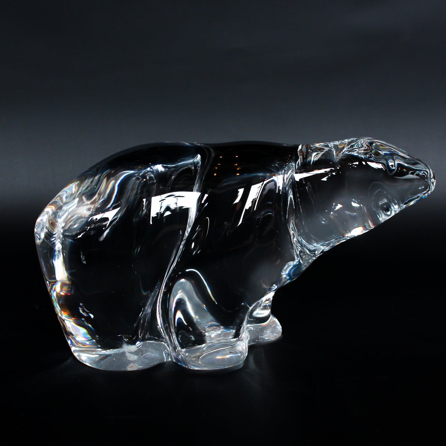 Hadeland Glassverk crystal polar bear sculpture. Signed to base at Jeroen Markies.