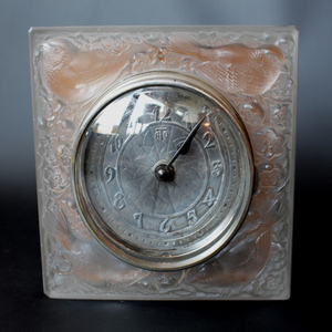 Quatre Moineaux Clock