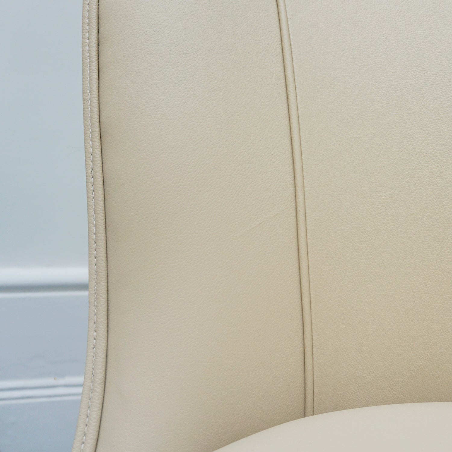 Pair of Vintage Art Deco Cream Leather and Burr Walnut Chairs - Jeroen Markies Art Deco