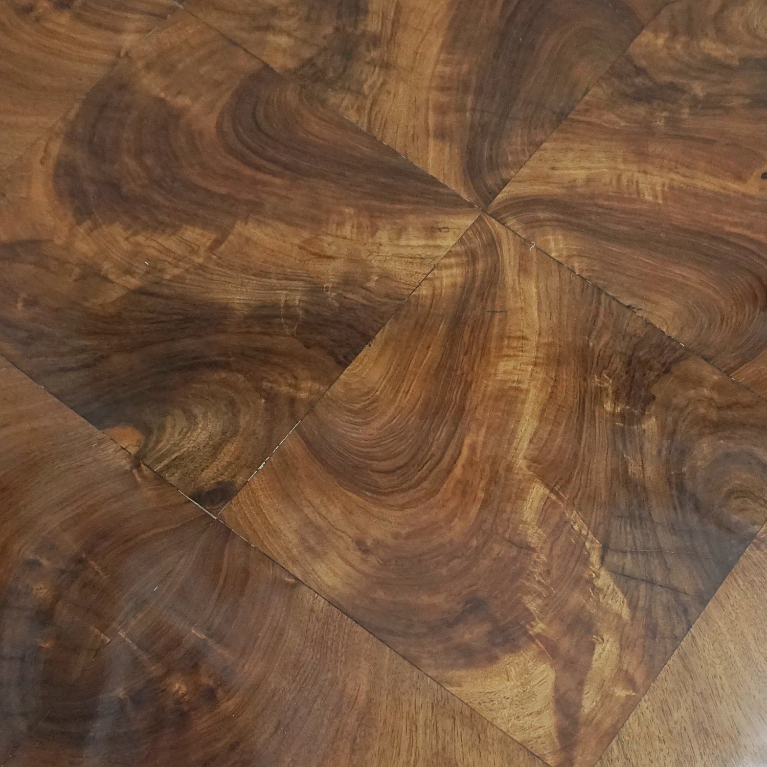 Art Deco Side Table - Burr Walnut - Jeroen Markies Art Deco Furniture