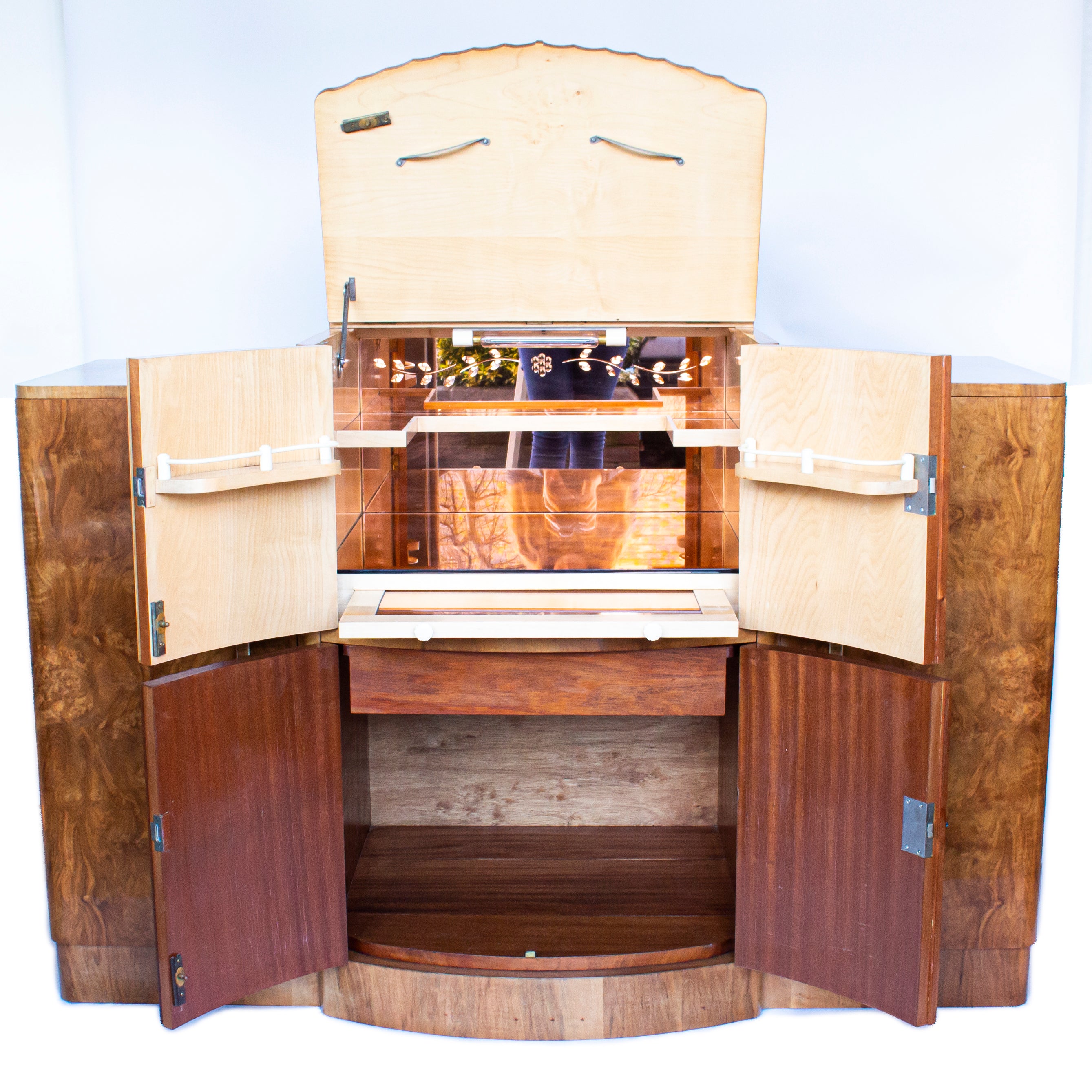 Cocktail Sideboard