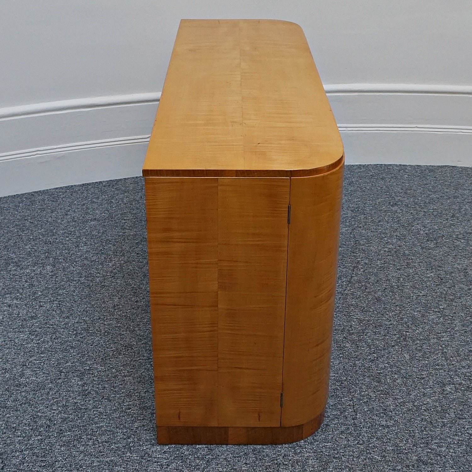 Vintage Art Deco Satinbirch and walnut sideboard - Jeroen Markies Art Deco