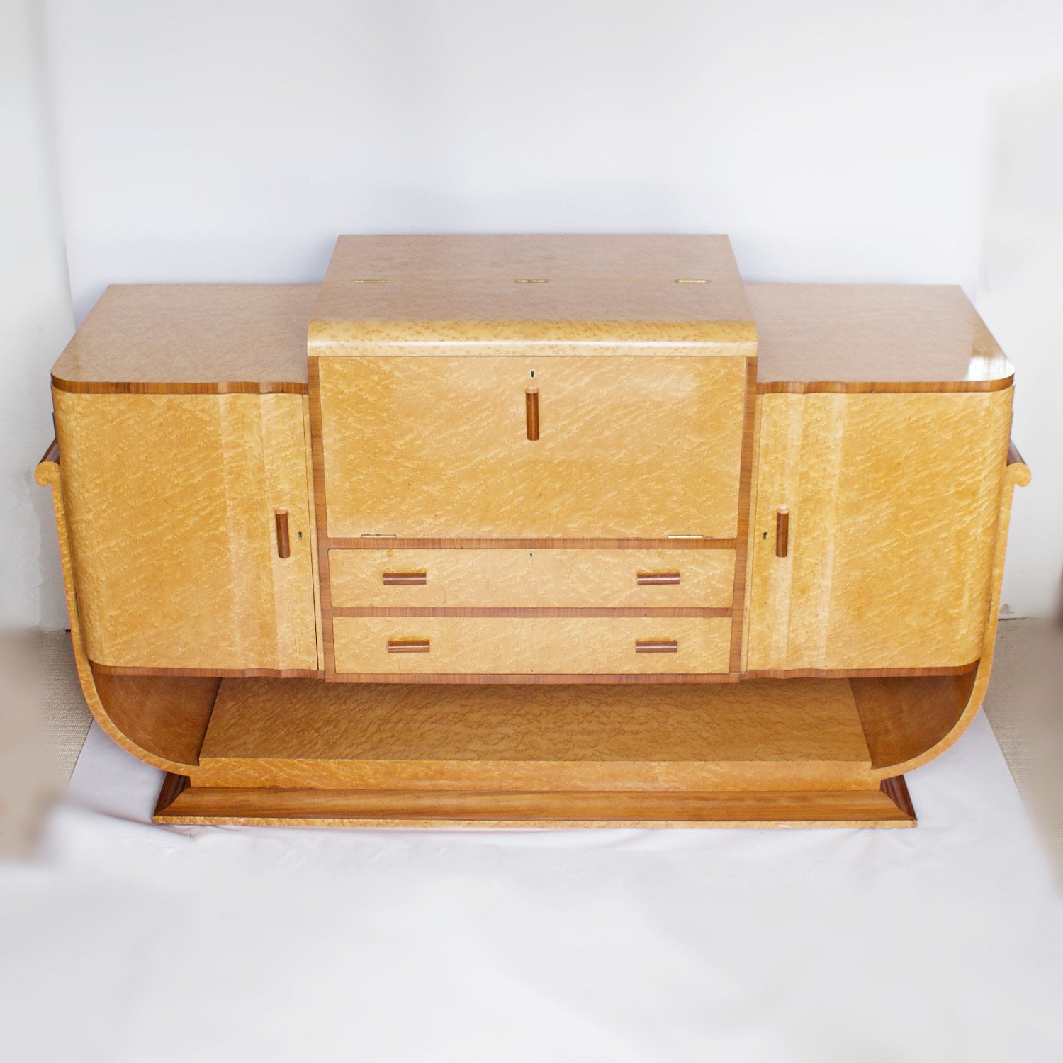 Cocktail Sideboard