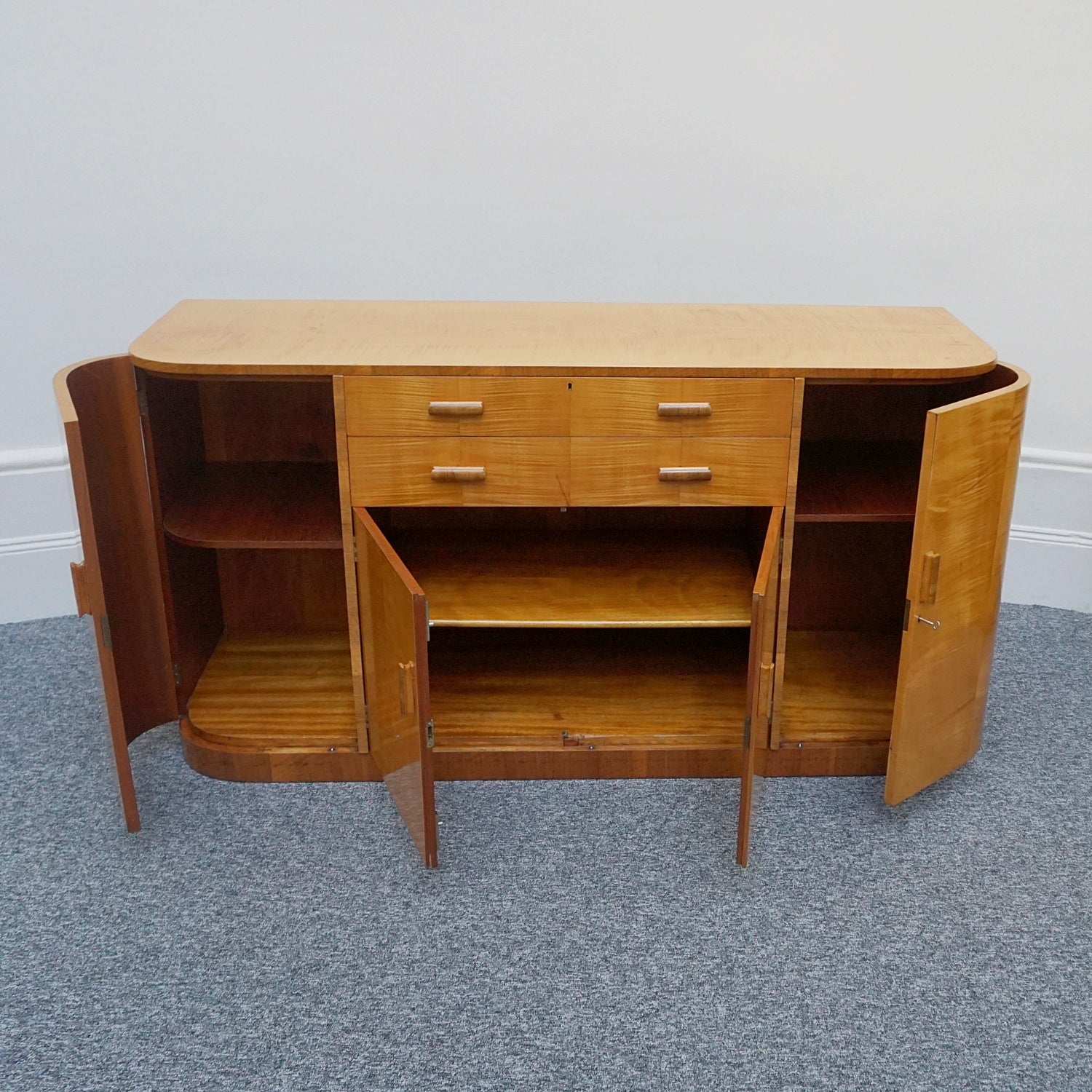 Vintage Art Deco Satinbirch and walnut sideboard - Jeroen Markies Art Deco