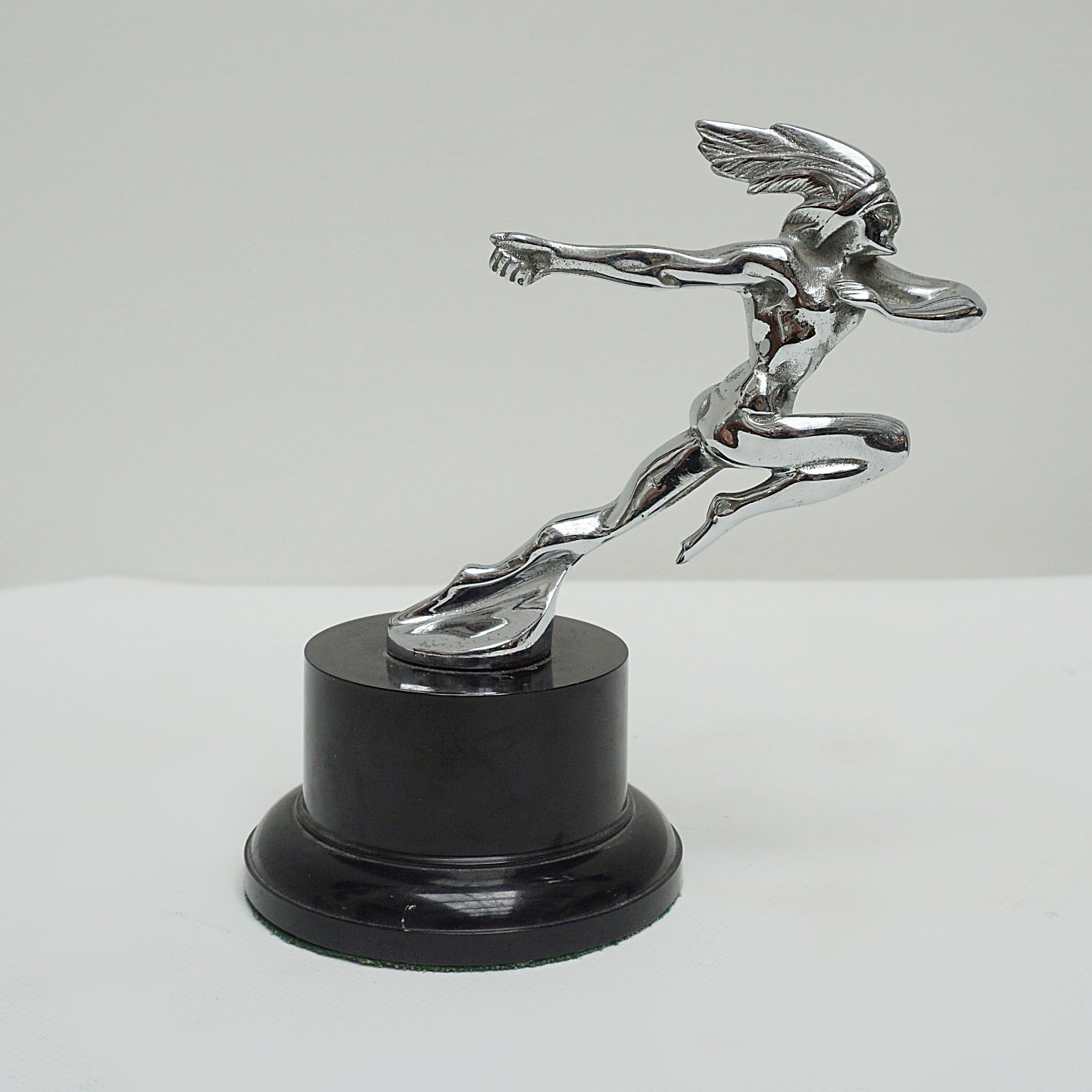 Original Pontiac Art Deco Car Mascot - Jeroen Markies Art Deco