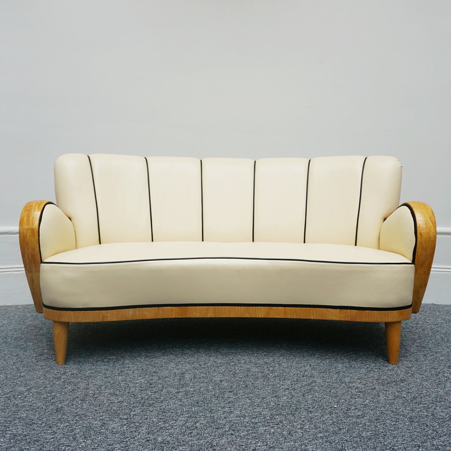 Vintage Scandinavian Art Deco Sofa - Jeroen Markies Art DecoVintage Scandinavian Art Deco Sofa - Jeroen Markies Art Deco