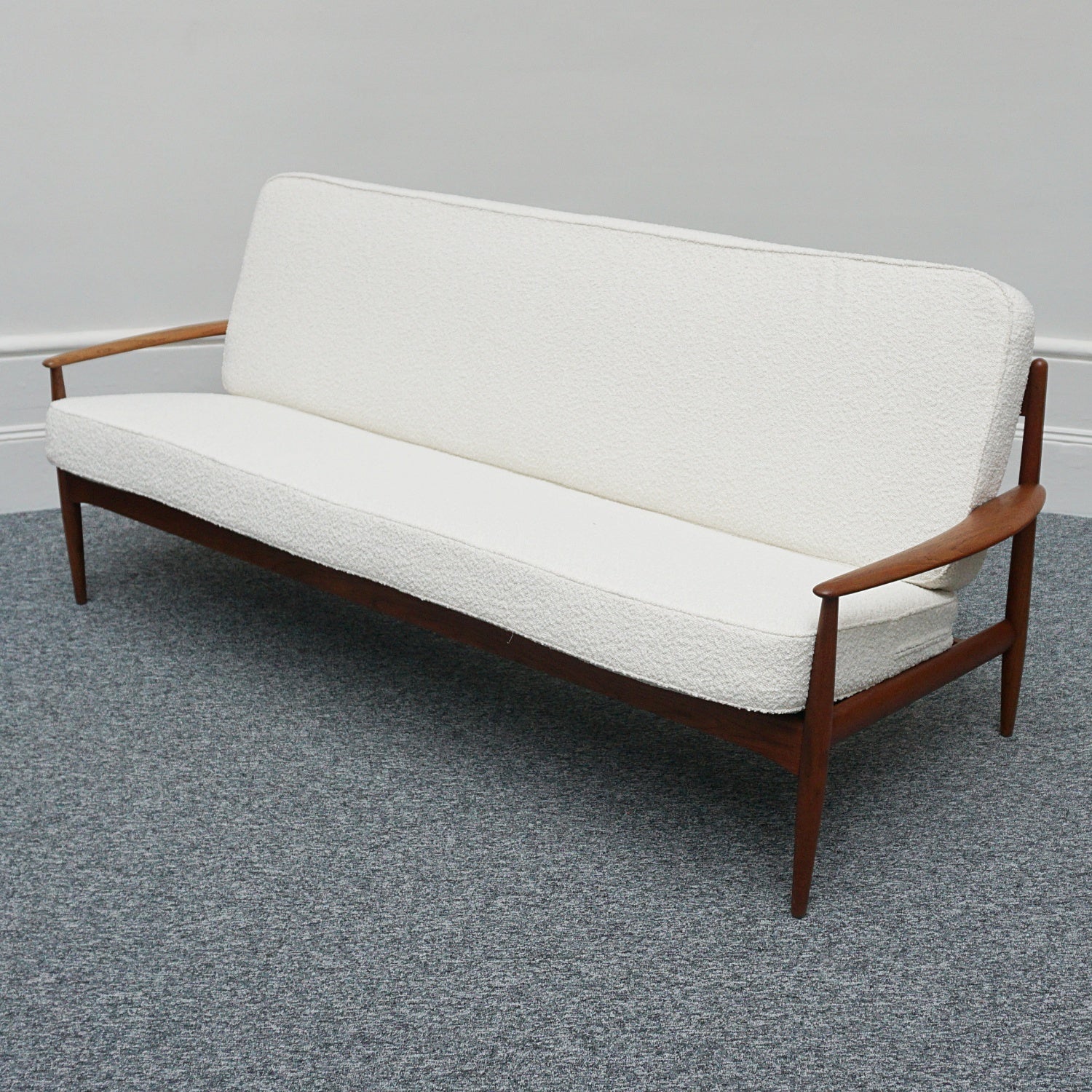 Early Grete Jalk for France & Son Mid-Century Sofa - Jeroen Markies Art Deco
