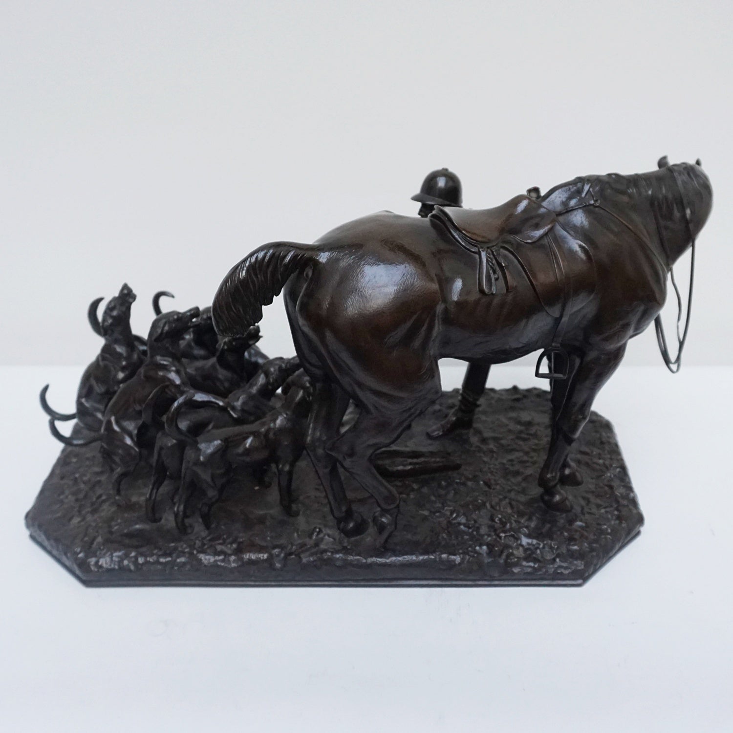 A 19th Century Bronze Sculpture ' The Hunt' by John WIllis Good Signed and dated 1872 - Jeroen Markies Art Deco
