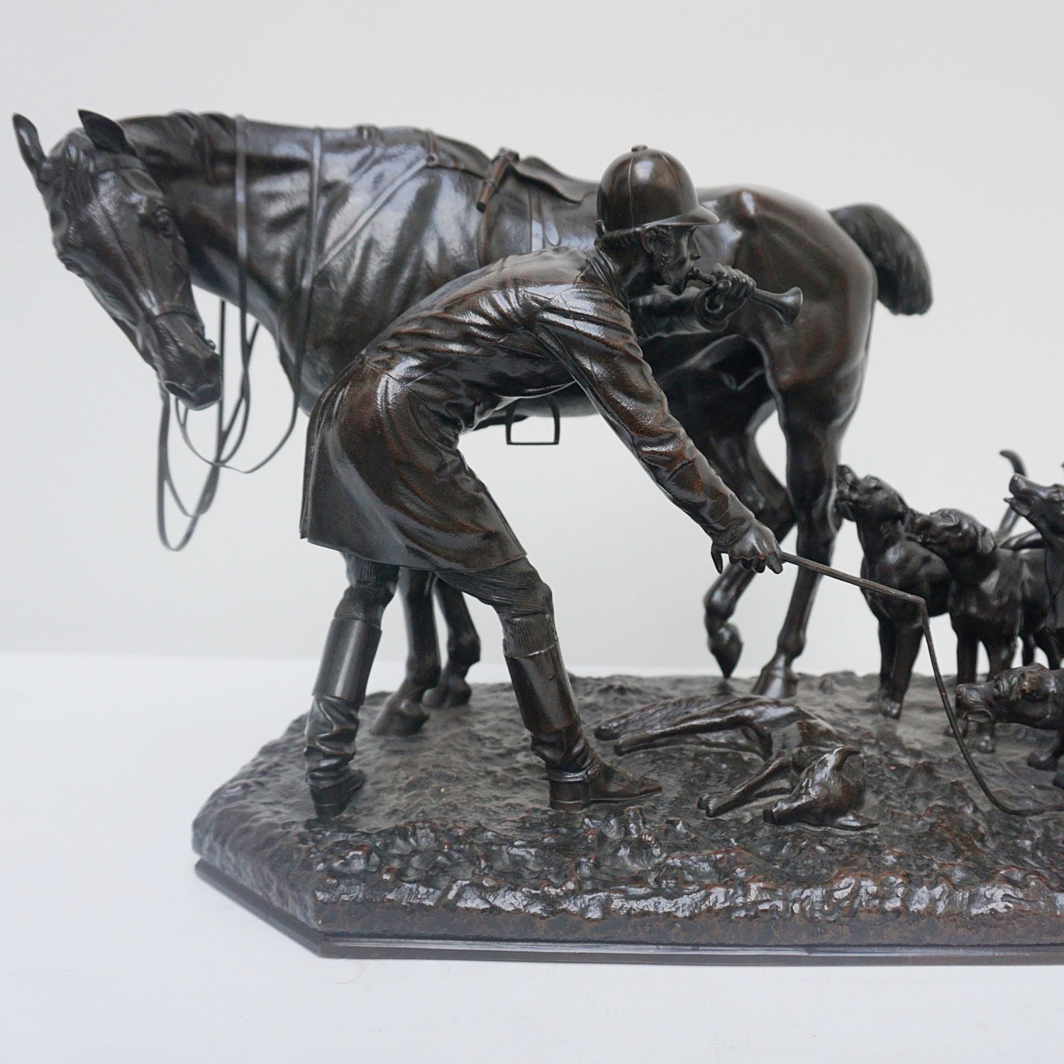 A 19th Century Bronze Sculpture ' The Hunt' by John WIllis Good Signed and dated 1872 - Jeroen Markies Art Deco