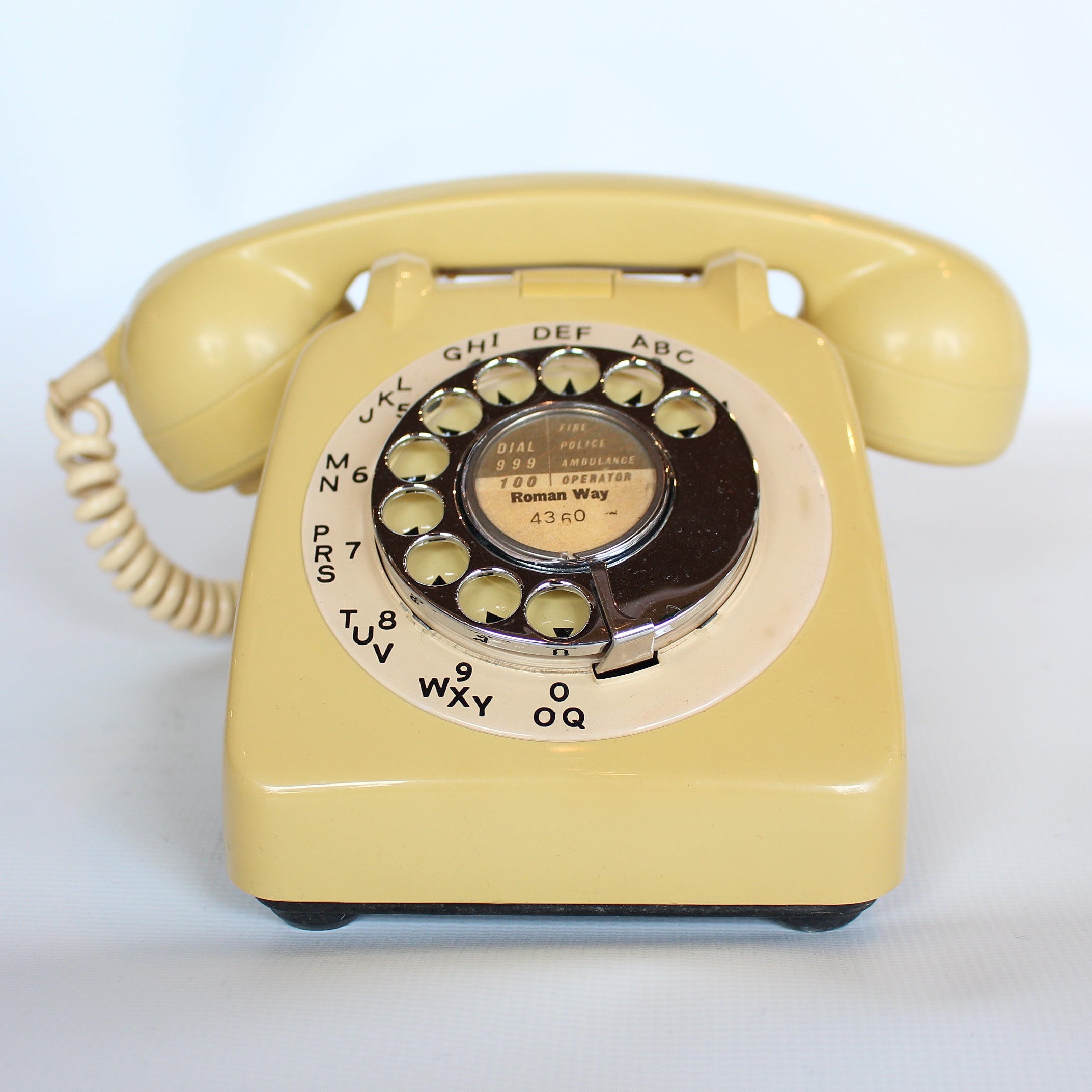 Topaz Yellow Original GPO Model 706 Telephone at Jeroen Markies
