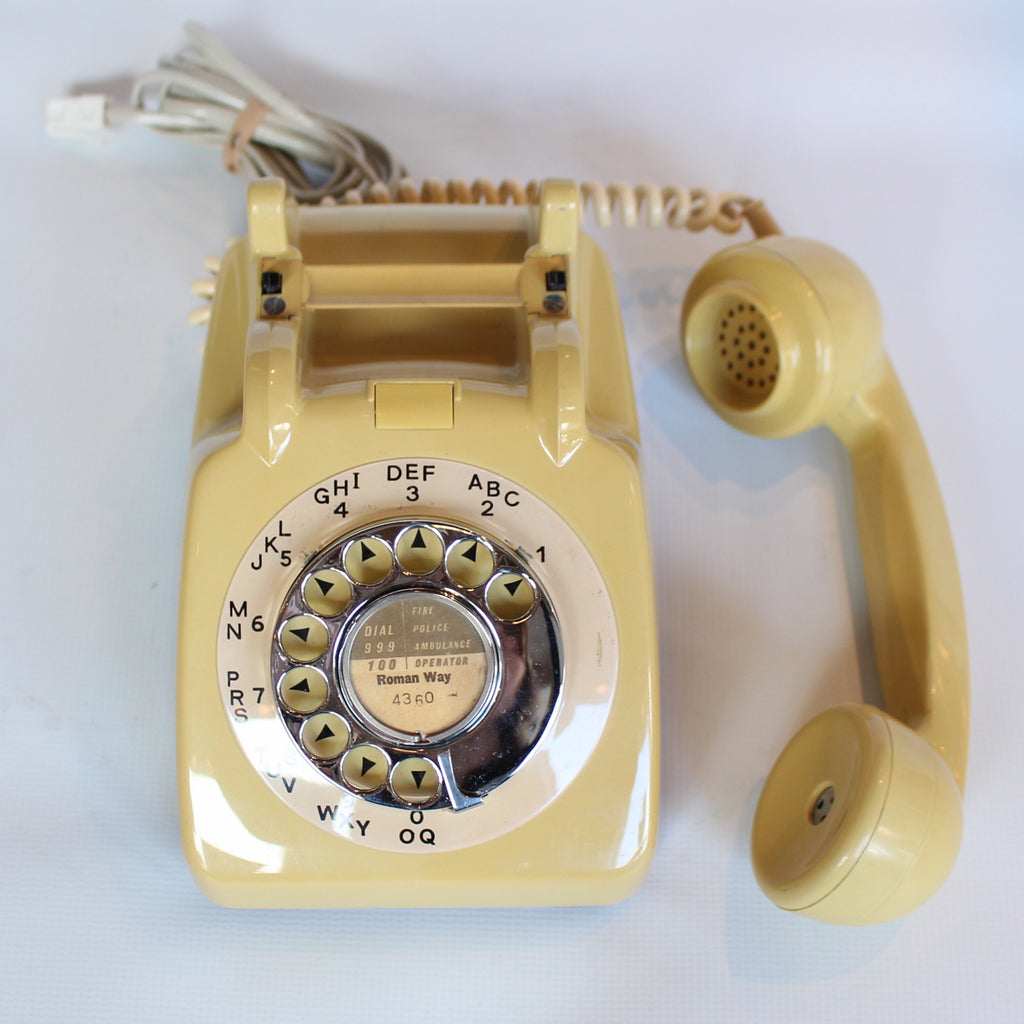 Topaz Yellow Original GPO Model 706 Telephone at Jeroen Markies