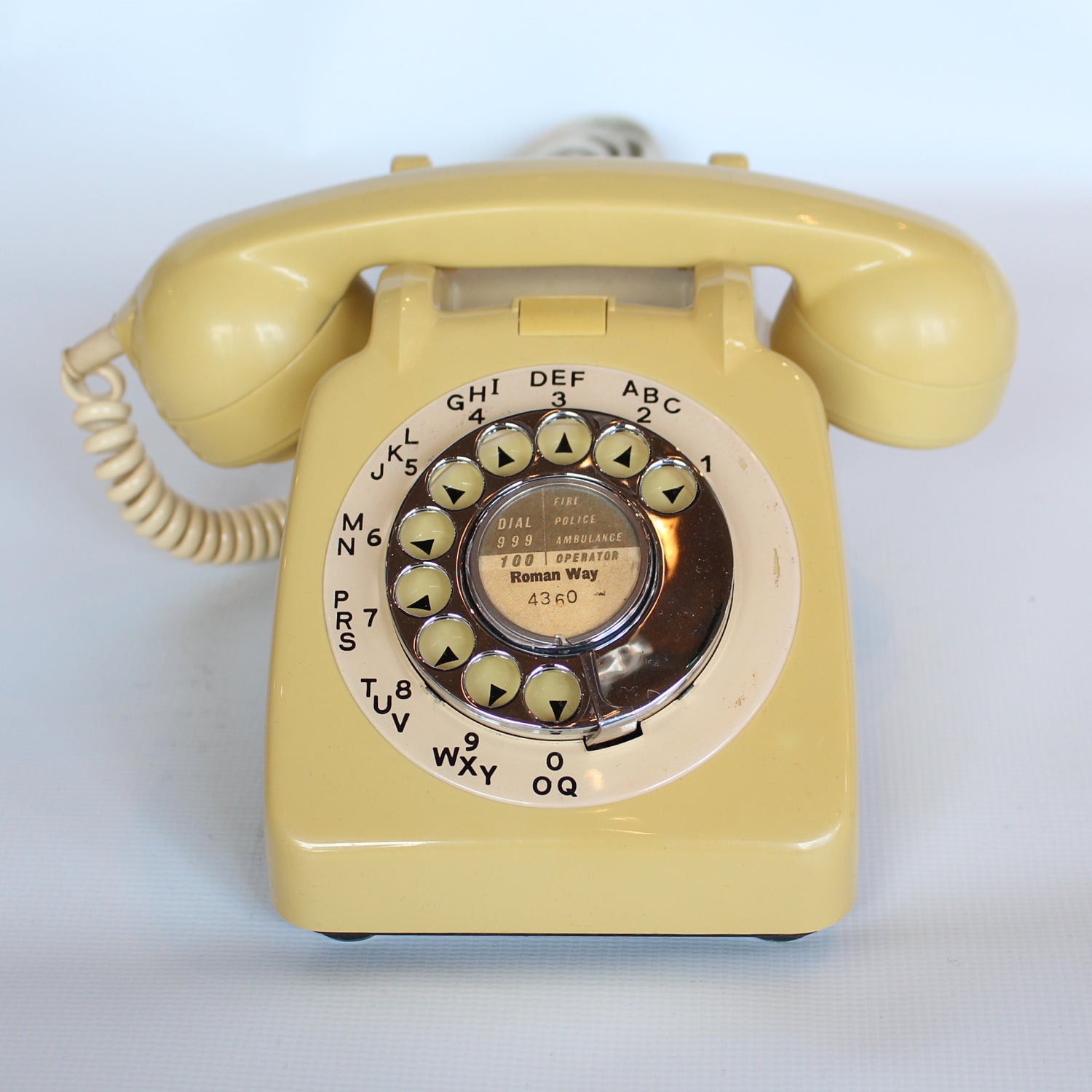 Topaz Yellow Original GPO Model 706 Telephone at Jeroen Markies