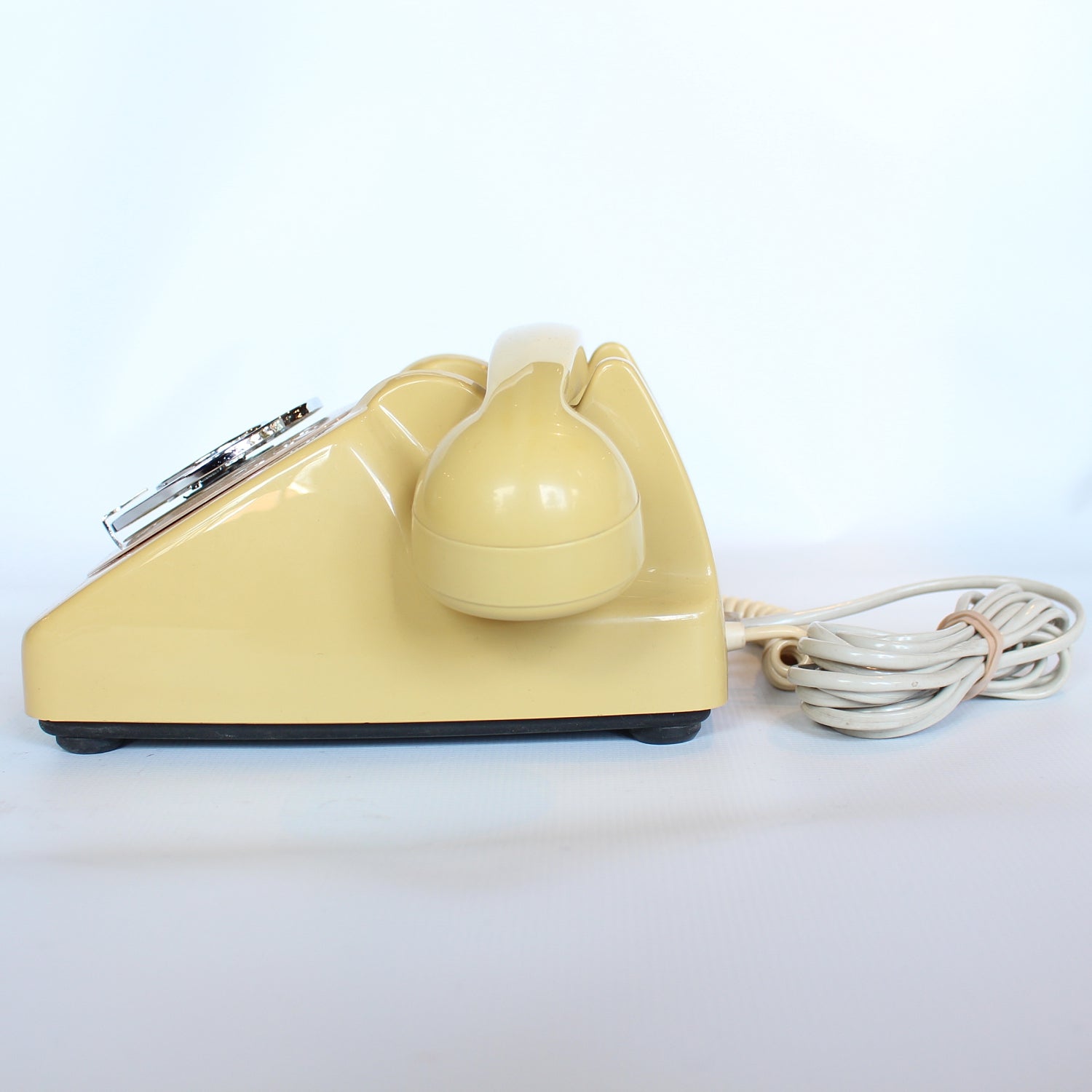Topaz Yellow Original GPO Model 706 Telephone at Jeroen Markies