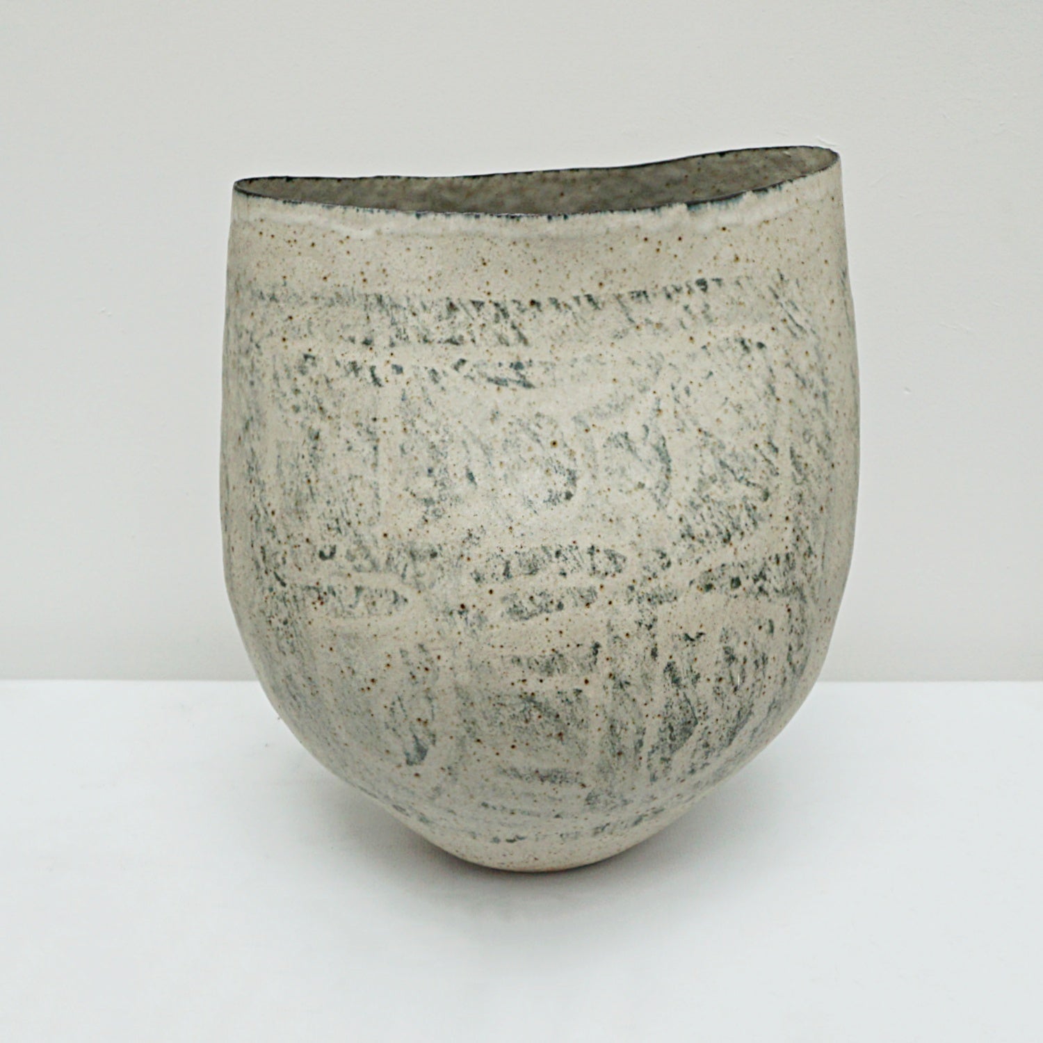 Betty Blandino Stoneware Large Pot - Jeroen Markies Art Deco