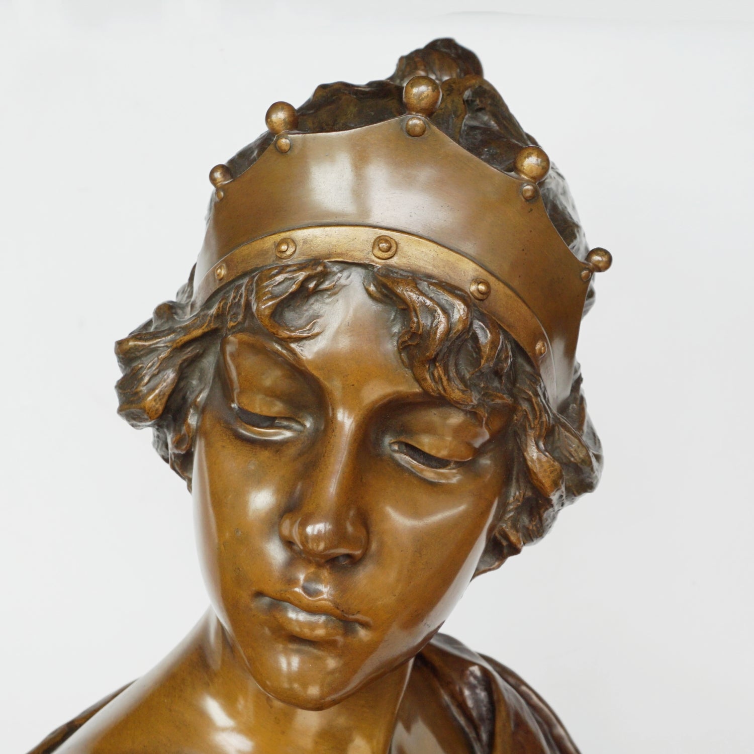 'Lucréce' by Emmanuel Villanis - Bronze Bust - Art deco bronze sculpture - Jeroen Markies Art Deco