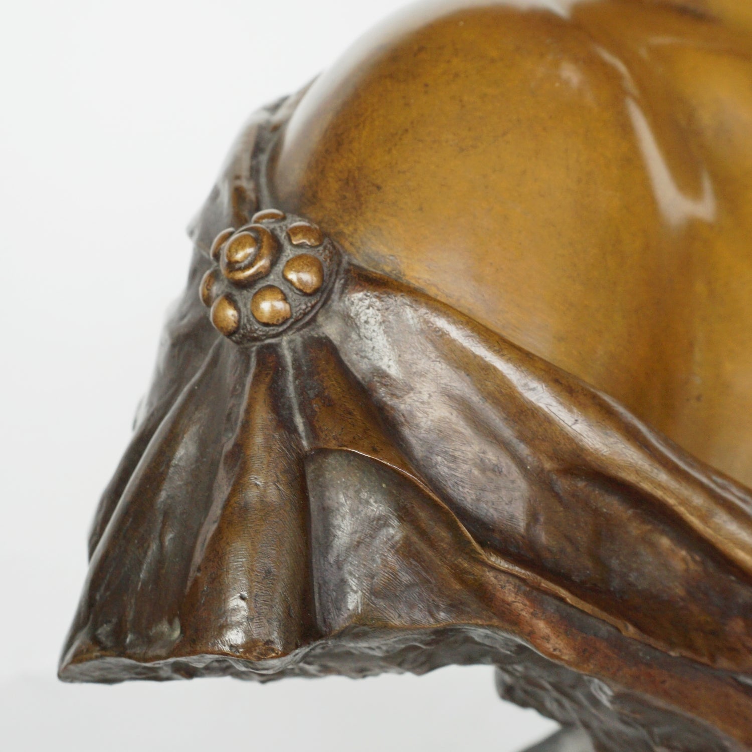 'Lucréce' by Emmanuel Villanis - Bronze Bust - Art deco bronze sculpture - Jeroen Markies Art Deco