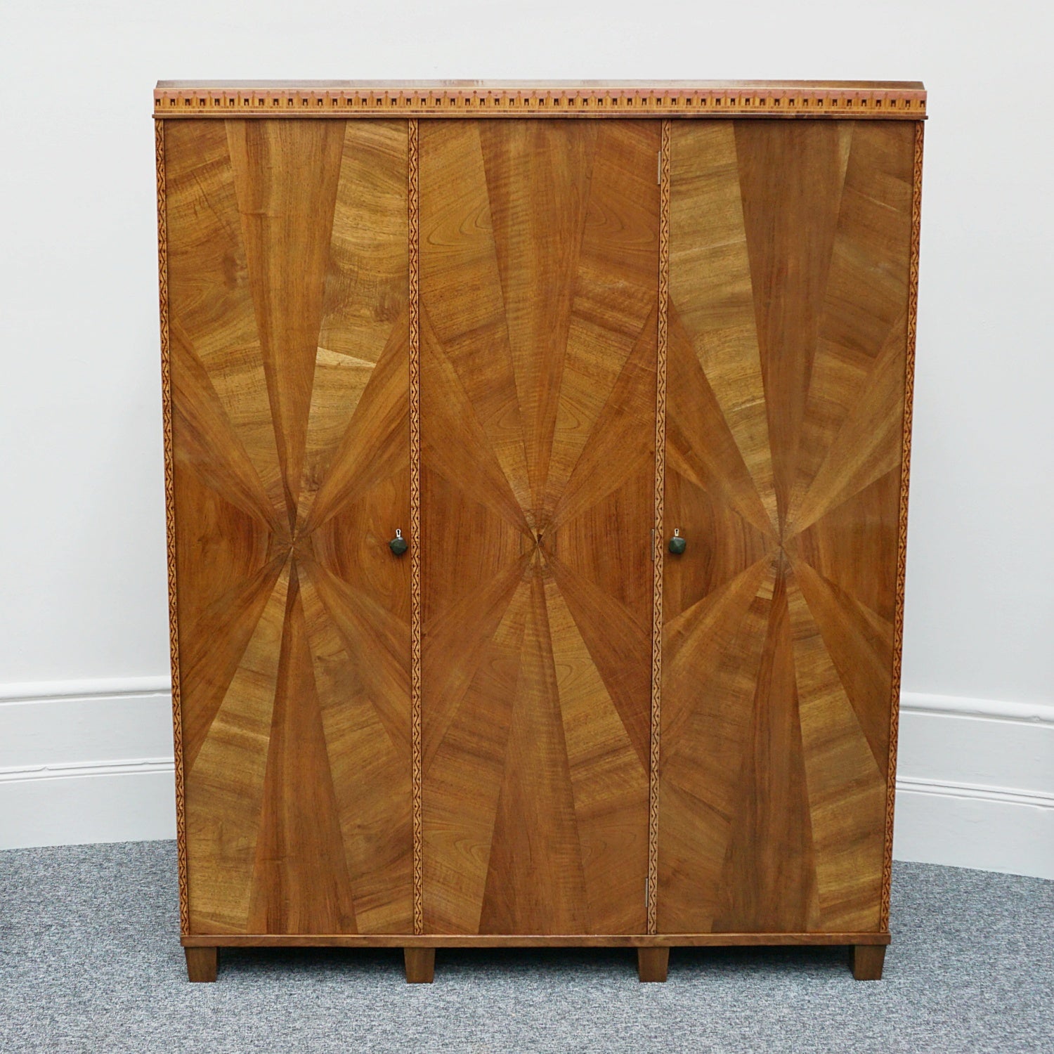 Art Deco Wardrobe by Frederick Restall Ltd Circa 1935 Birmingham handmade furniture - Jeroen Markies Art Deco
