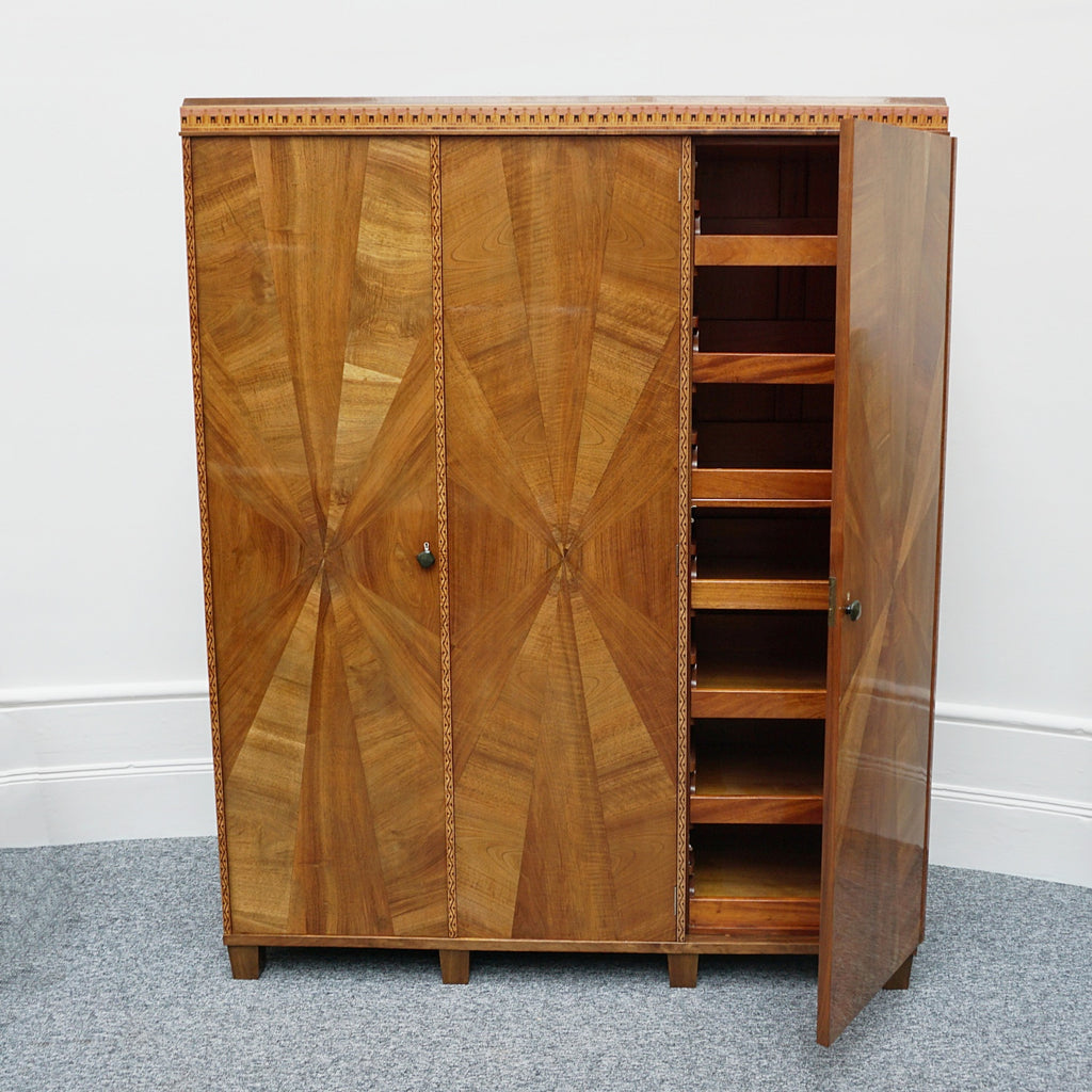 Art Deco Wardrobe by Frederick Restall Ltd Circa 1935 Birmingham handmade furniture - Jeroen Markies Art Deco