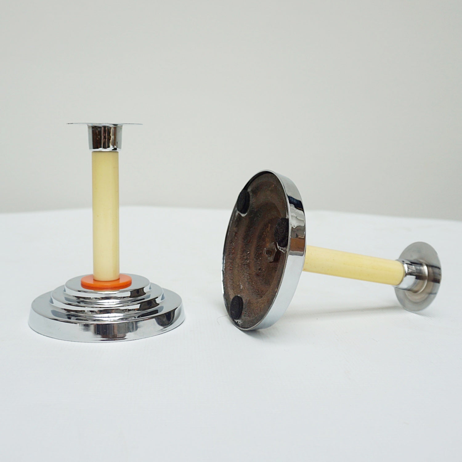 A Pair of Art Deco Candlesticks Bakelite and Chromed Metal - Jeroen Markies Art Deco