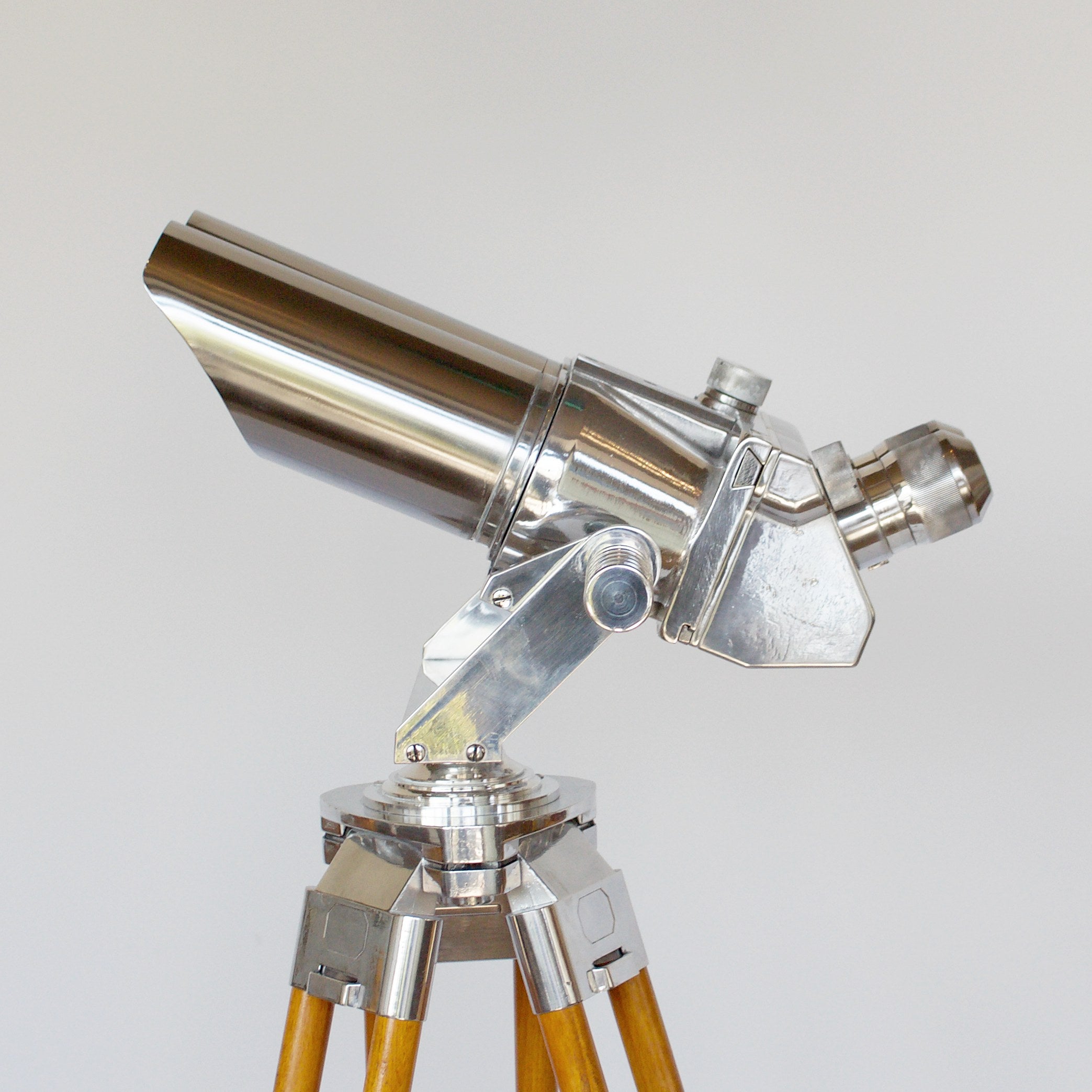10 x 80 Naval Binoculars