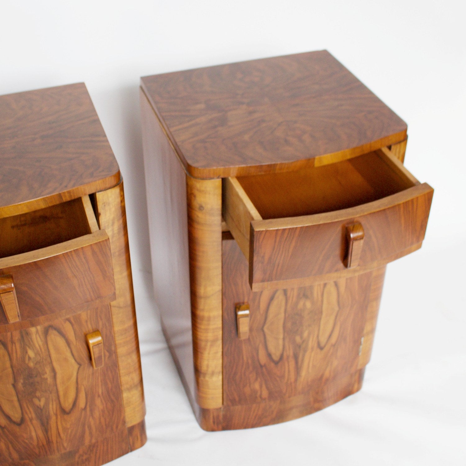Art Deco Bedside Cabinets - Jeroen Markies Art Deco