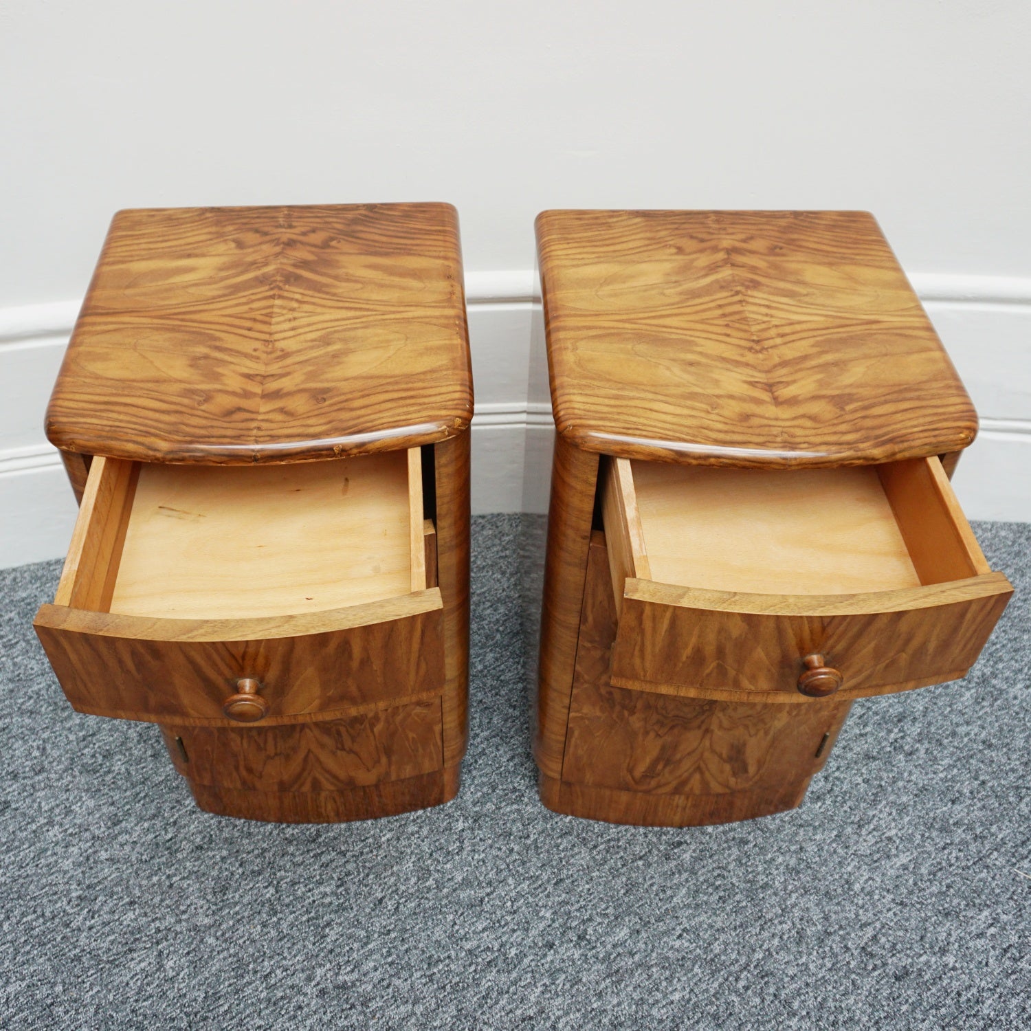Pair of Art Deco Bedside Cabinets - Burr Walnut on Mahogany - Jeroen Markies Art Deco Furniture