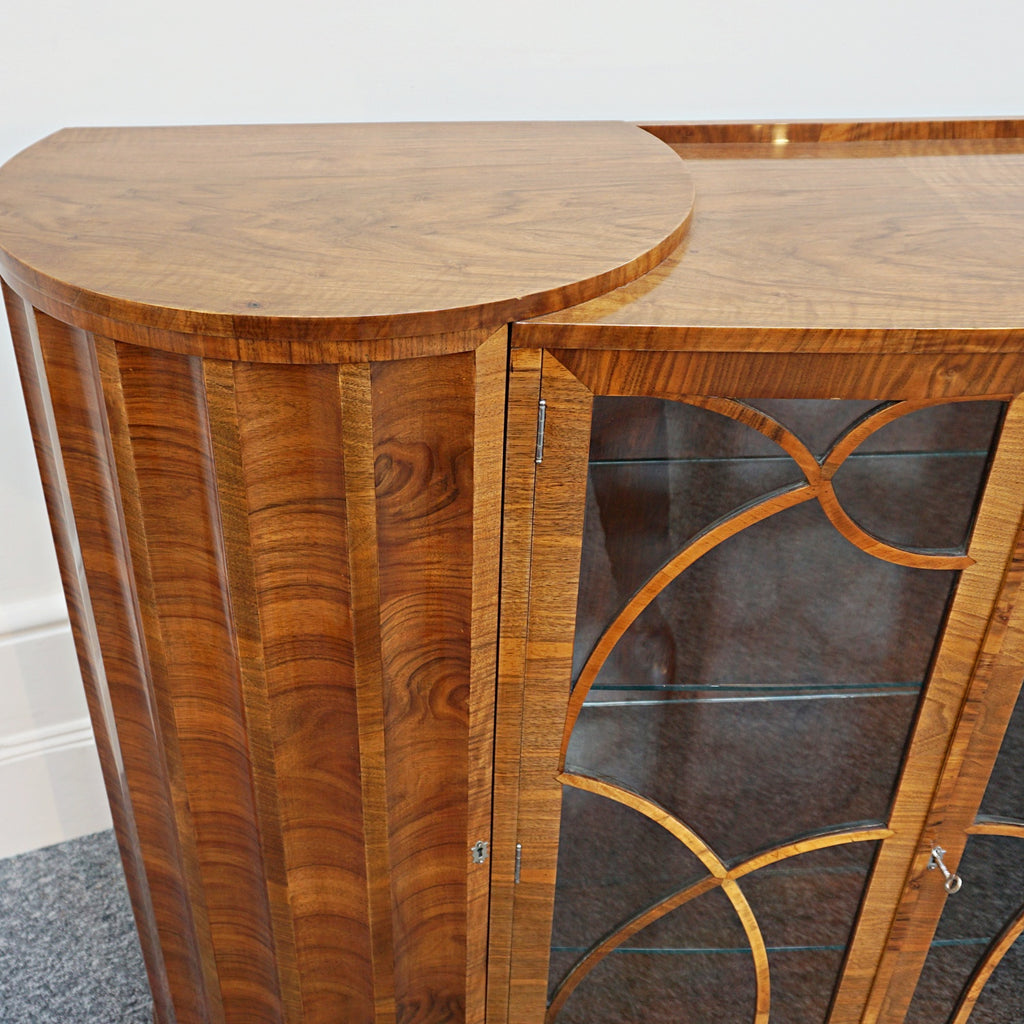 Art Deco Cabinet by Harry & Lou Epstein Circa 1930 - Jeroen Markies Art Deco Furniture