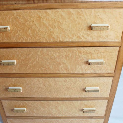 Art Deco chest of drawers in birdseye maple with walnut banding at Jeroen Markies 