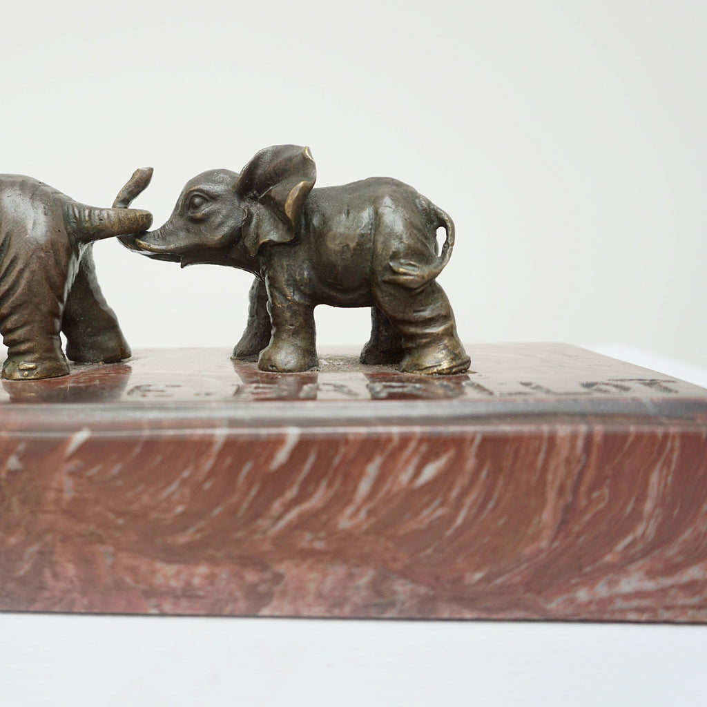 Contemporary Bronze Sculpture of a Herd of Elephants - Jeroen Markies Art Deco